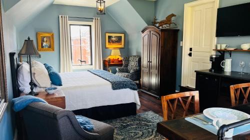 Superior King or Twin Room with Garden View