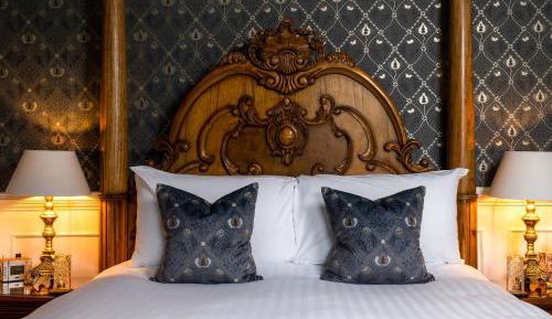 Classic Double Room with Shower