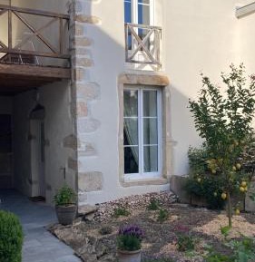 Apartment with Garden View