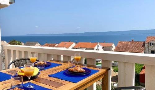 Studio with Balcony and Sea View