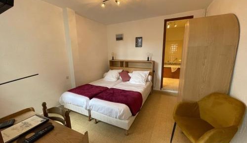 Small Twin Room