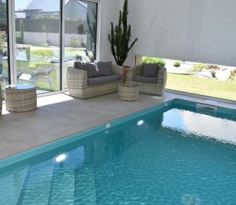 King Room with Garden View - Pool Access