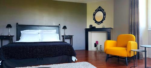 Family Room with Garden View