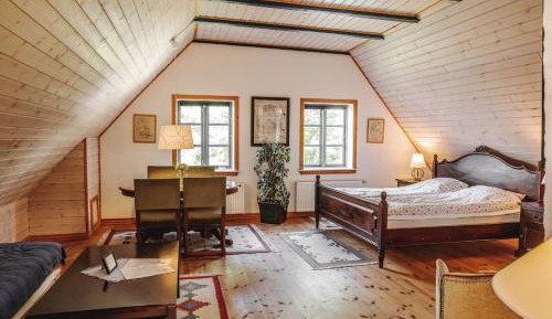 Double Room with Private External Bathroom