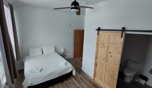 Queen Room