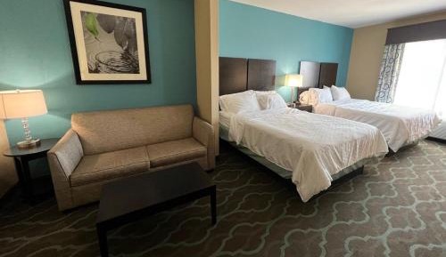 One-Bedroom Double Suite - Non-Smoking