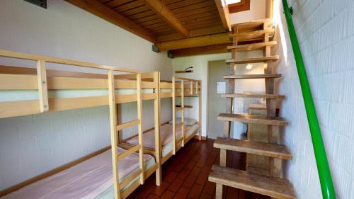 Sextuple Room with Shared Bathroom