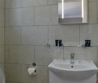 Classic Single Room with Shower