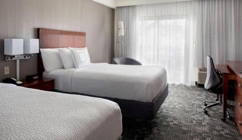 Mobility/Hearing Accessible Deluxe Two Doubles with Roll-In Shower