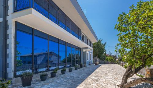Deluxe Villa