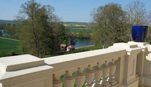 Suite with River View