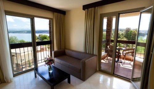 Family Suite (2 Adults + 2 Children) with Balcony