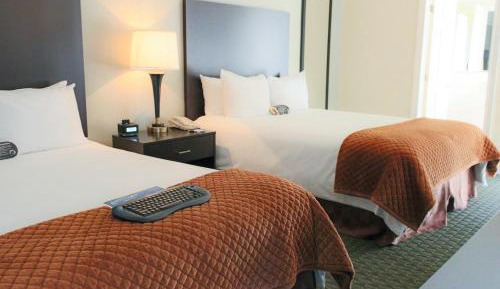 Deluxe Queen Room with Two Queen Beds