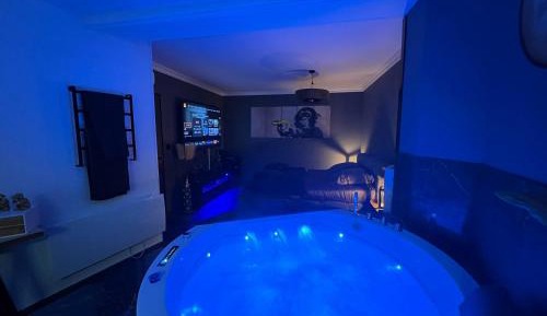 Double Room with Spa Bath