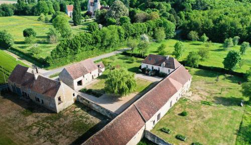 Standard Double Room with Shared Bathroom