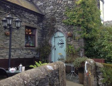 Single Room with Private Bathroom