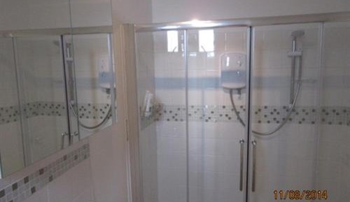 Twin Room with Private Bathroom