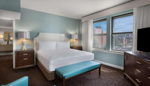 Chase One Bedroom Suite- King