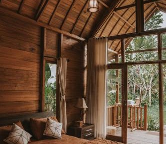 Wood Cabin Garden View with Free Scheduled Yoga Class (on Saturday)