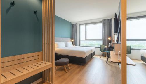 Premium King Room