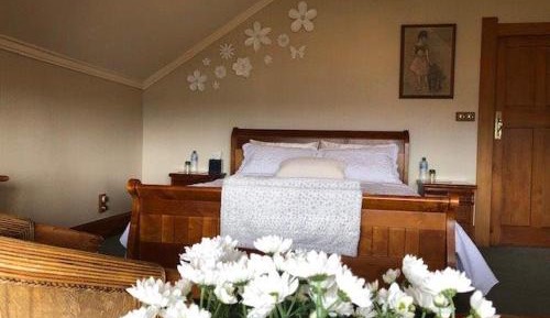 Suite with Garden View