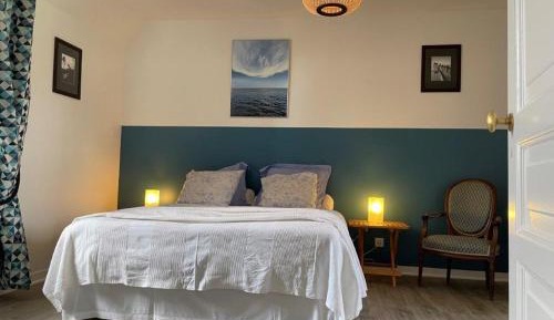 Quadruple Room with Private Bathroom