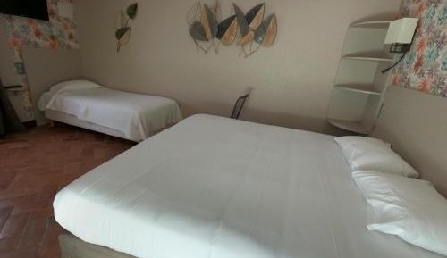 Family Room (4 People)