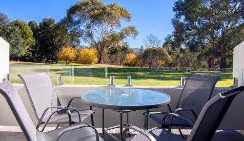 King Studio Apartment