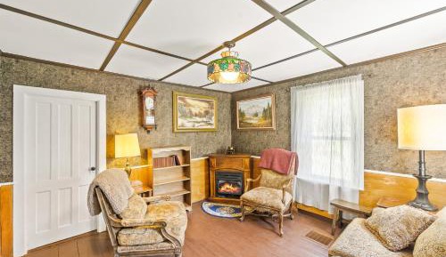 Two Bedroom Holiday Home