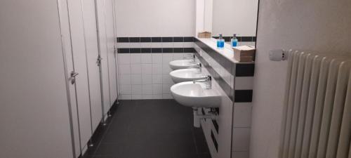 Single Room with Shared Bathroom