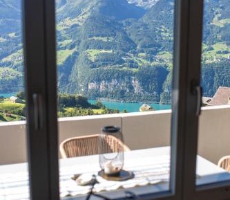 Apartment with Lake View