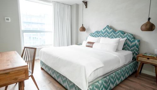 Standard Queen Room