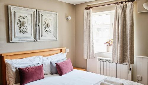 Deluxe Double Room with Bath