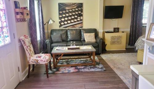 The Meigs (Deluxe / 1st Floor Murphy House)