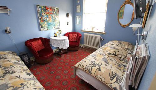 Twin Room with Shared Bathroom