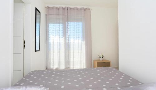 One-Bedroom Apartment with Terrace and Sea View