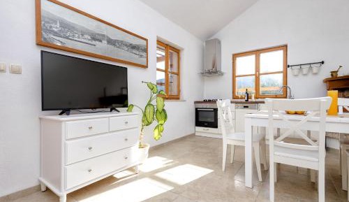 Three-Bedroom Vacation Home 