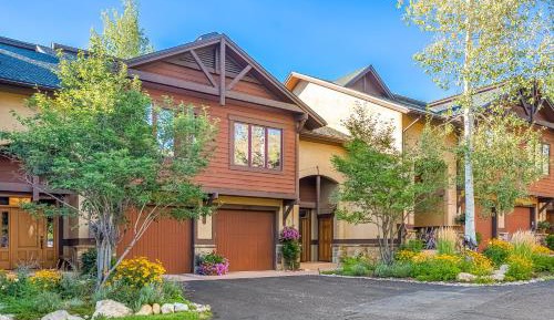 Four-Bedroom Vacation Home
