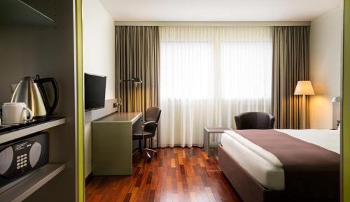 Standard Queen Room - Disability Access