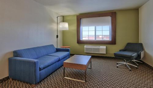 Standard King Room with Sofa Bed - Non-Smoking