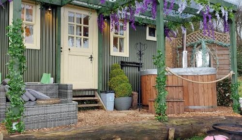 Bluebell Shepherds Hut