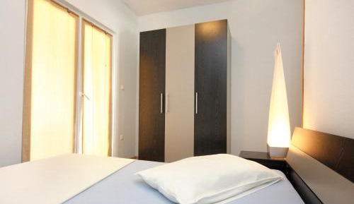 One-Bedroom Apartment with Terrace and Sea View