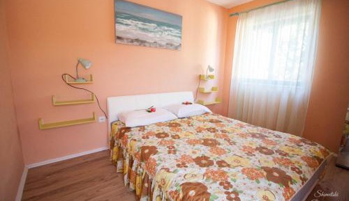 One-Bedroom Apartment with Terrace and Sea View