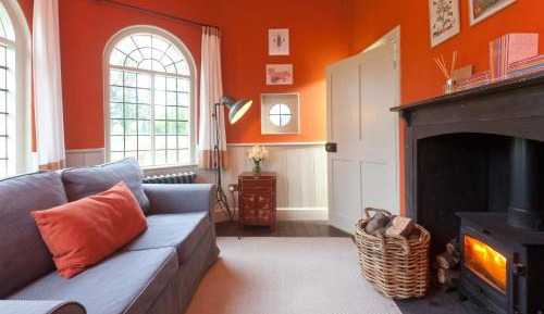 Cottage with Garden View