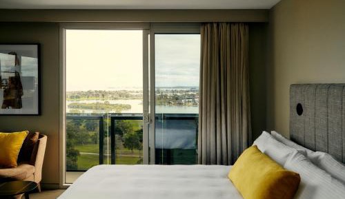 Studio with Sea View and Balcony