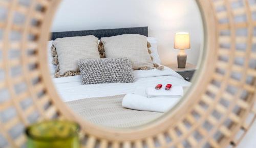 Apartment with Shower