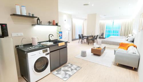 One-Bedroom Apartment