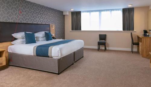 Superior King Room - Disability Access