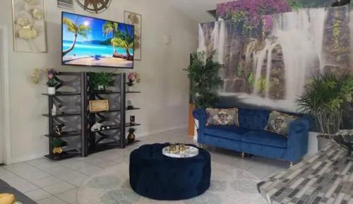 Three-Bedroom Vacation Home 