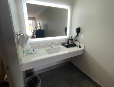 King Bed Room